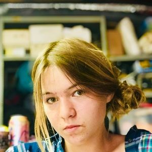 Meet your Posher, Elena